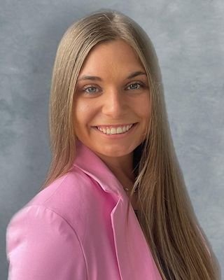 Kaitlyn Farmer Kaitlyn Farmer